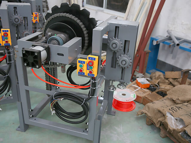 Power take-off frame for PVC/nitrile glove production line