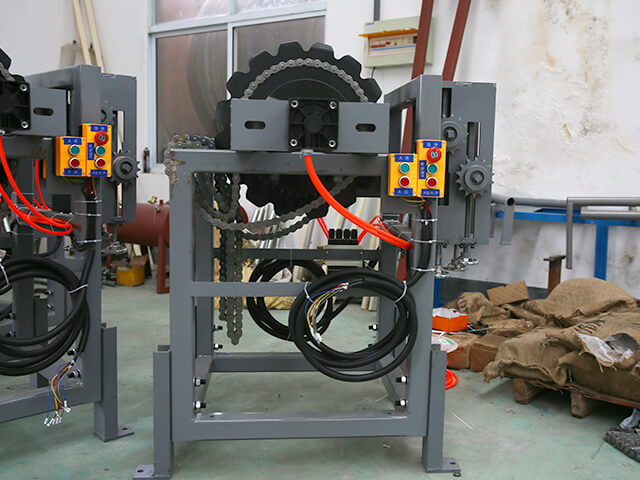 Power take-off frame for PVC/nitrile glove production line